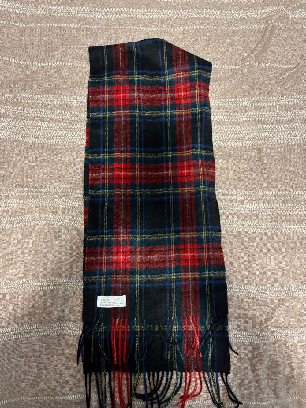 100% Cashmere Classic Red and Navy Plaid Men's Scarf
